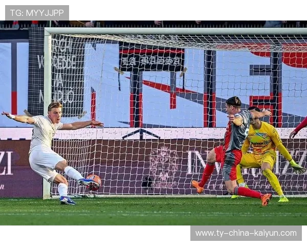 国米后场断球制造反击风暴，4-0零封强敌重返意甲榜首